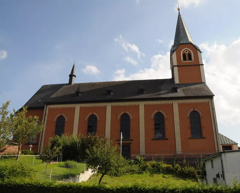 Kirche Neuses